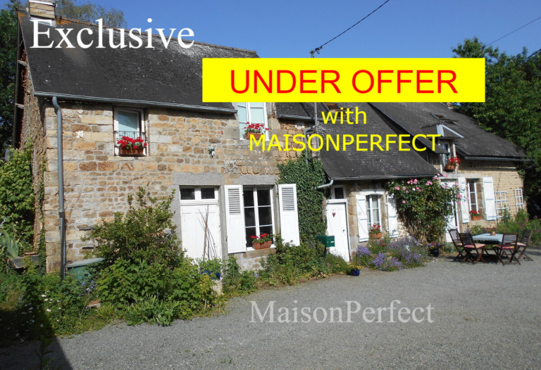 Superbly Located, Rural, Peaceful, No Passing Traffic.  Full Of Character Both Inside And Out.  Charming Detached House, Easy Dual Family Or Home And Income. Very Private And Interesting Gardens.  Barn/Garage And Ample Private Parking.